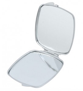 Gracey compact mirror inside