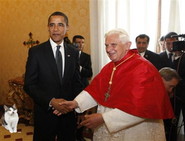 President  Obama shakes hands with Pope Benedict