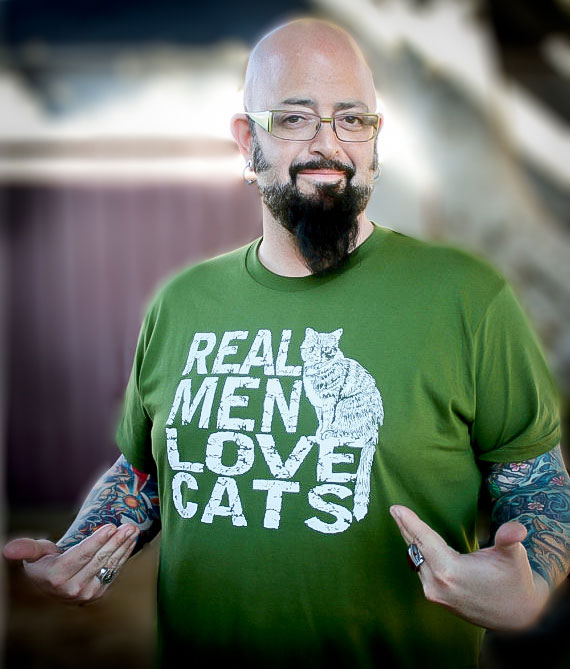 Jackson Galaxy,  Cat Behaviorist, Talks Tiger with Gracey