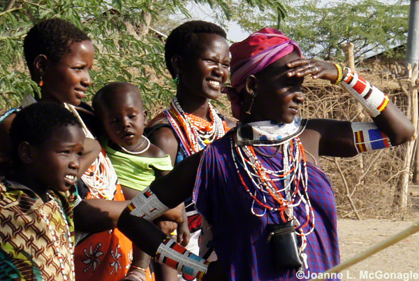 maasai-kenya-women-children