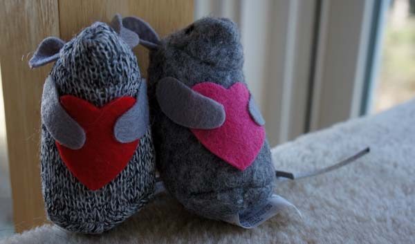 catnip valentine mice