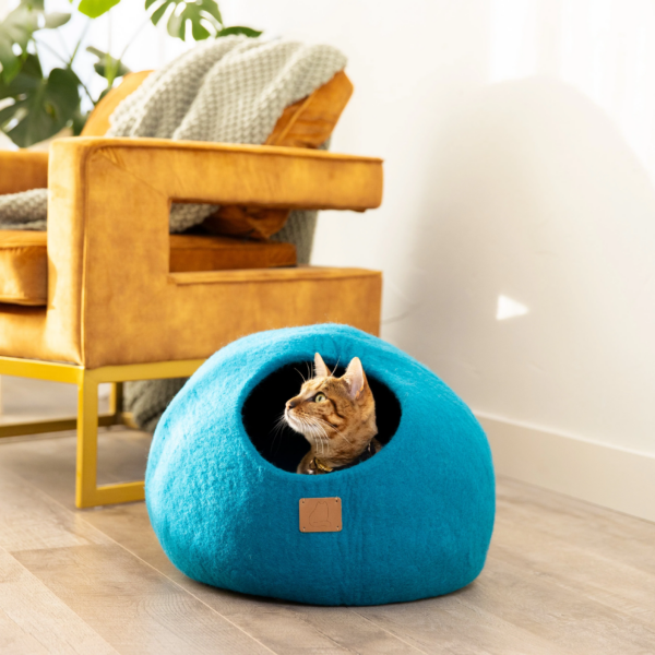 Ocean Blue Round Cave Cat Bed